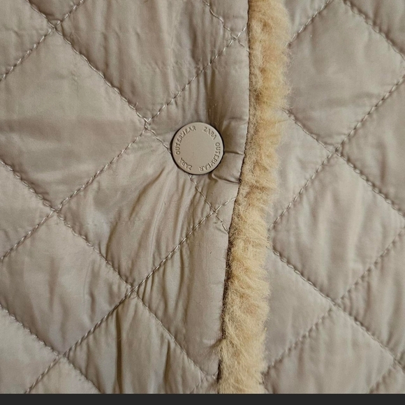 Zara Beige Quilted Vest - Picture 5 of 12